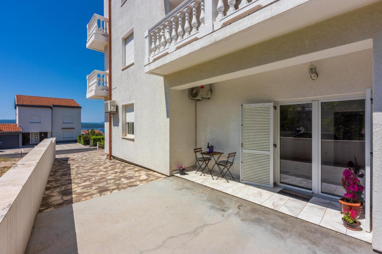 Apartments Antonija Crikvenica Exterior foto